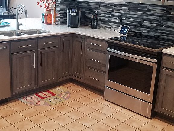 5th image of 18 W Terrace Ave APT 16