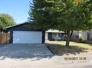 3134 Blackthorn Dr, Medford, OR 97504