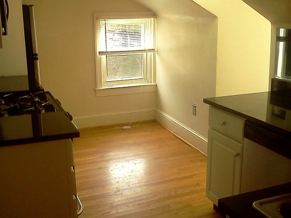 5th image of 63 S 5th St #5