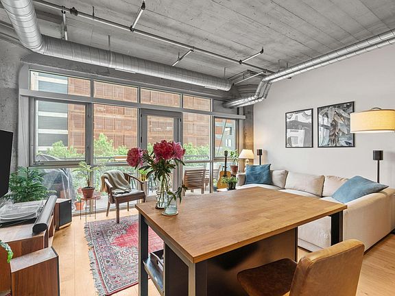 4th image of 748 3rd St N #406