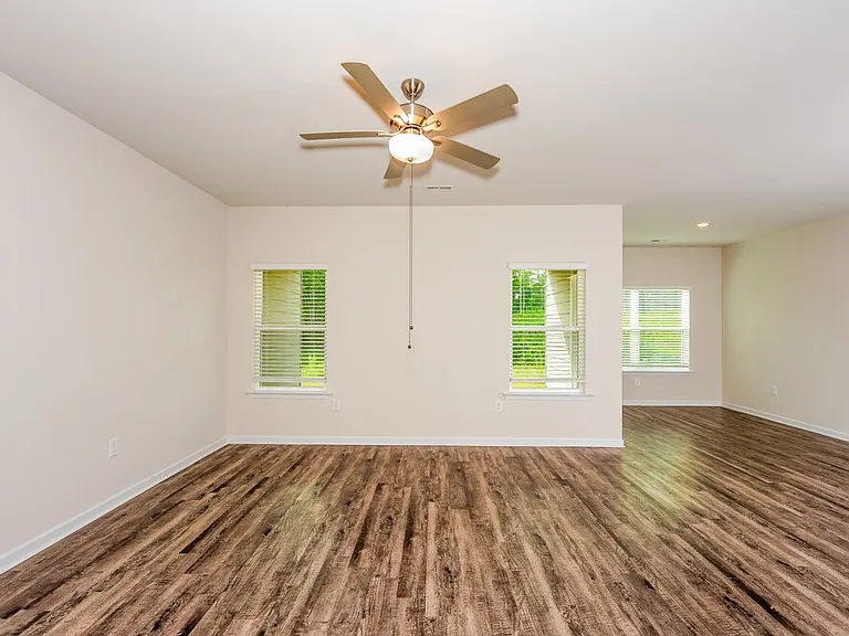 4537 Morgan Dr — Photo 5
