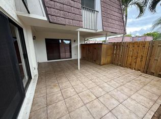 7585 Courtyard Run W, Boca Raton, FL 33433