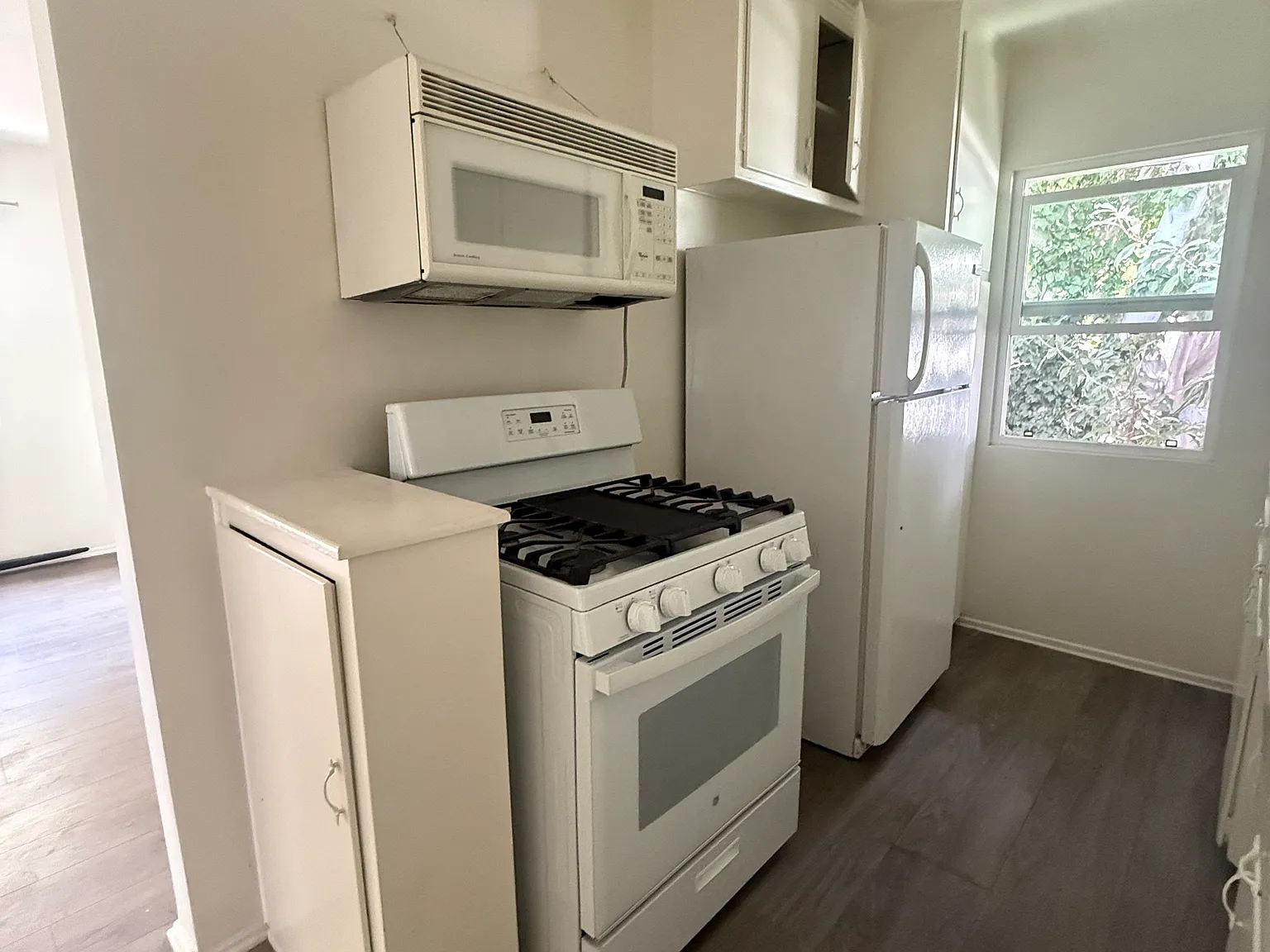 1 bed, 895 sqft, $2,600 — Photo 3