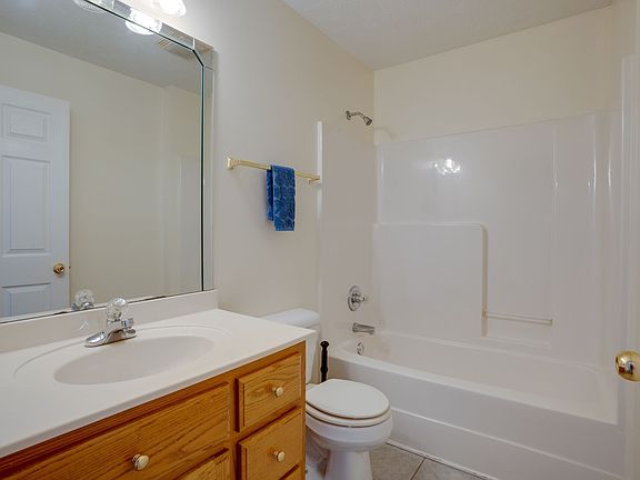 20th image of 134 N Harris Rd