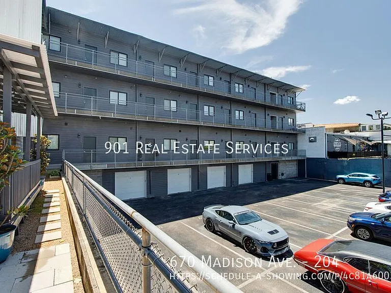 670 Madison Ave #204 — Photo 15