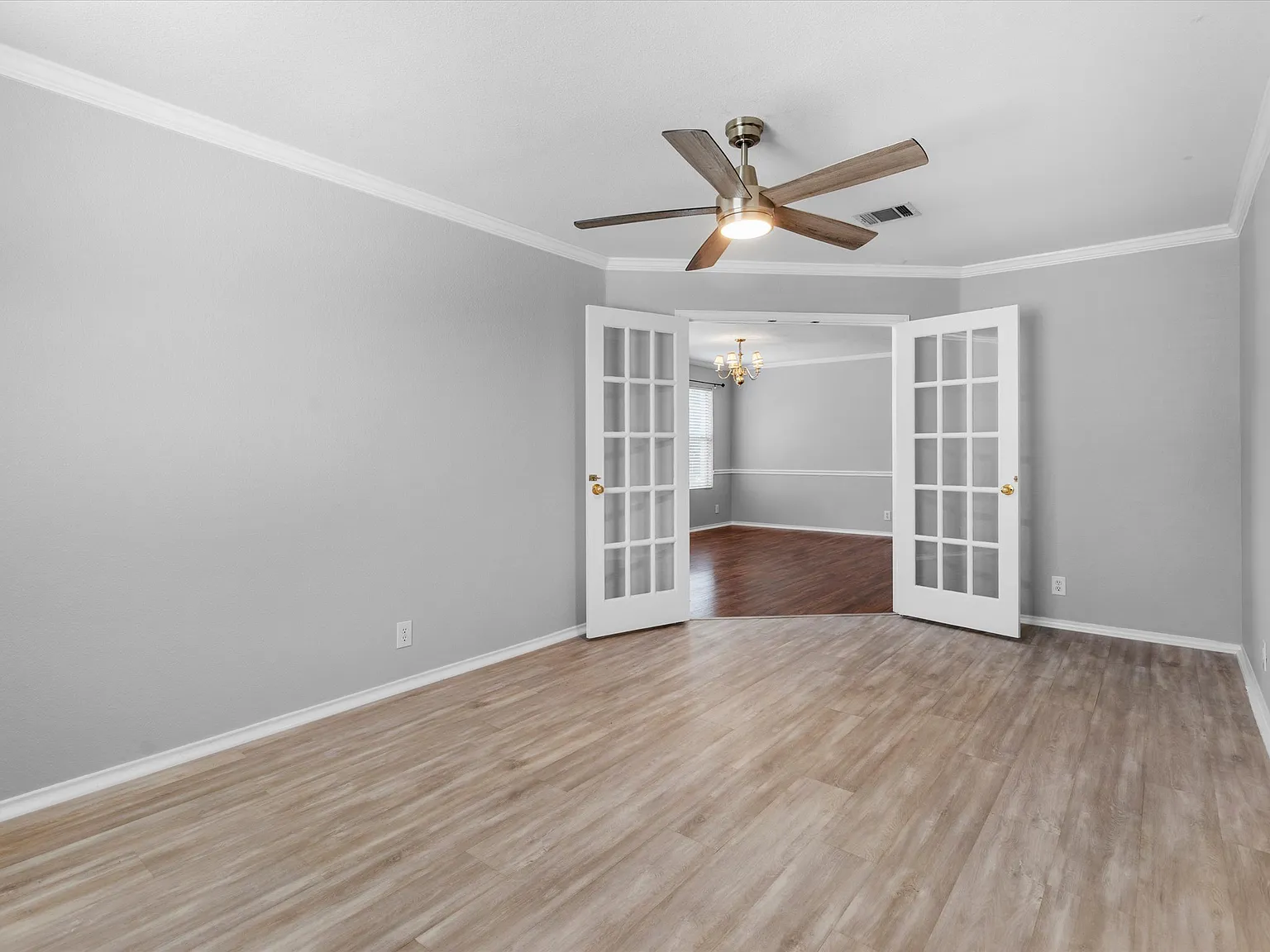 3 bed, 2005 sqft, $1,700 — Photo 4