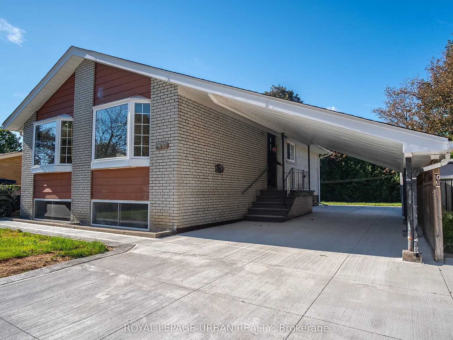 3 bed, $2,700 — Photo 2