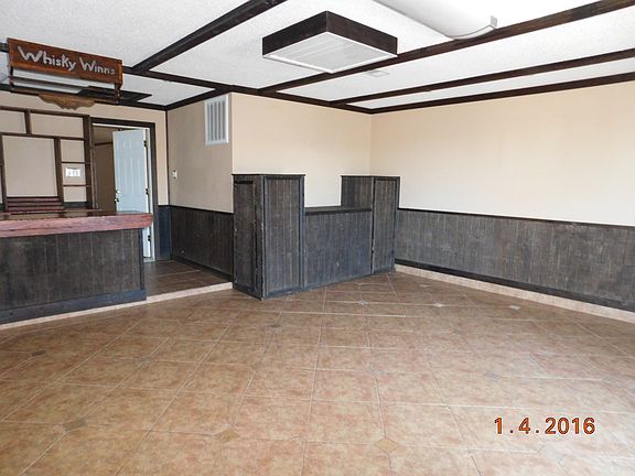 3rd image of 1003 Bluff Dr