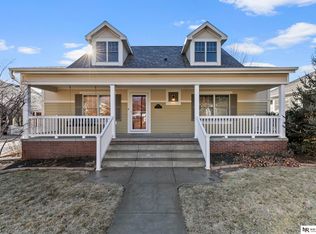 575 Nighthawk Rd, Lincoln, NE 68521