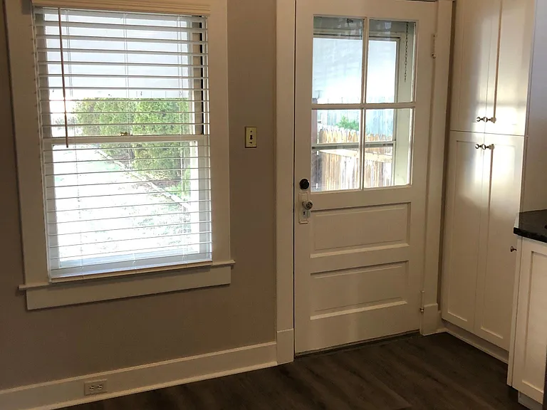1810 Stevens Ave — Photo 11