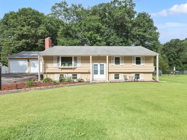 14 Ridge Road, Enfield, CT 06082