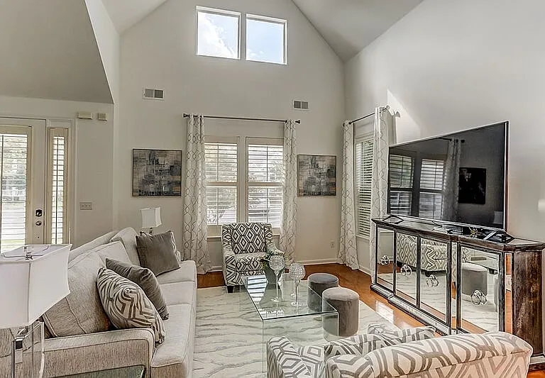 1338 Harbor Park Dr — Photo 12