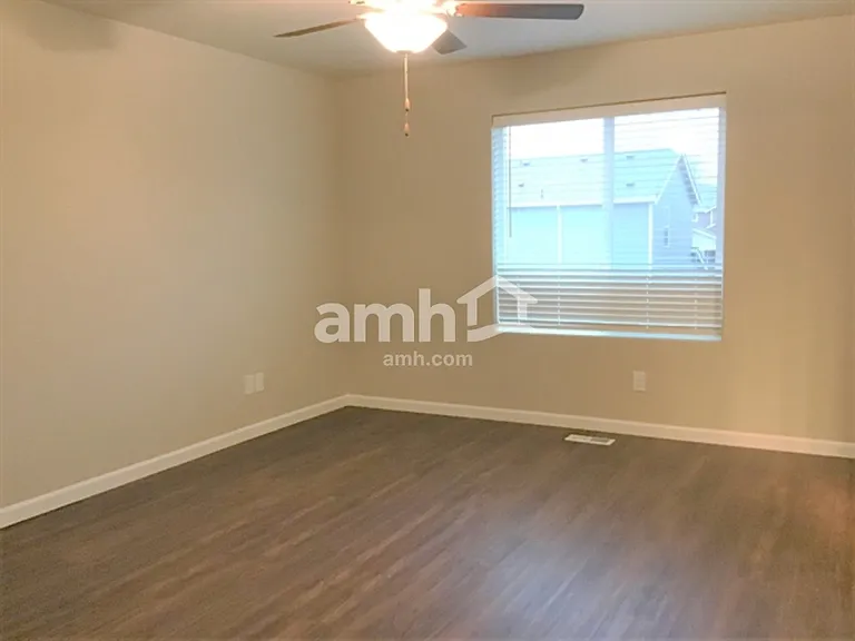 967 Riggs Dr — Photo 8