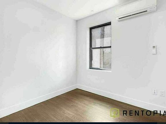 4th image of 771 Lexington Ave #3V