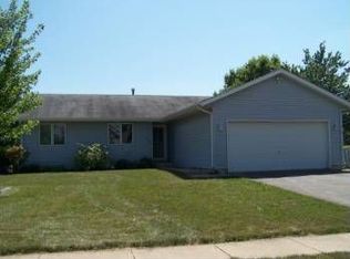 1530 Ruby St, Belvidere, IL 61008