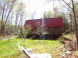 113 Fawnwood Dr, Greentown, PA