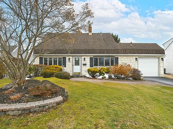 2nd image of 103 Ranch Lane