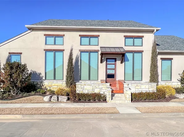 8509 S Phoenix Ave, Tulsa, OK 74132