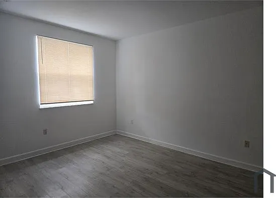 3 bed, 1100 sqft, $1,850 — Photo 3