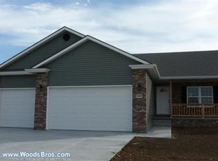 9449 Southern Sky Cir, Lincoln, NE 68505