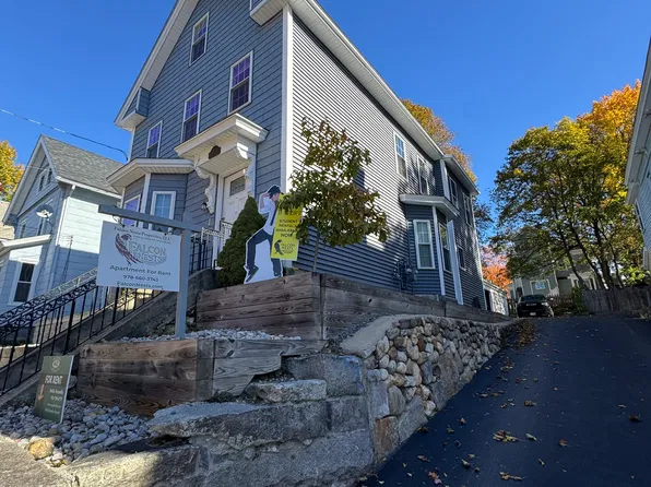 102 Myrtle Ave Floor 2, Fitchburg, MA 01420