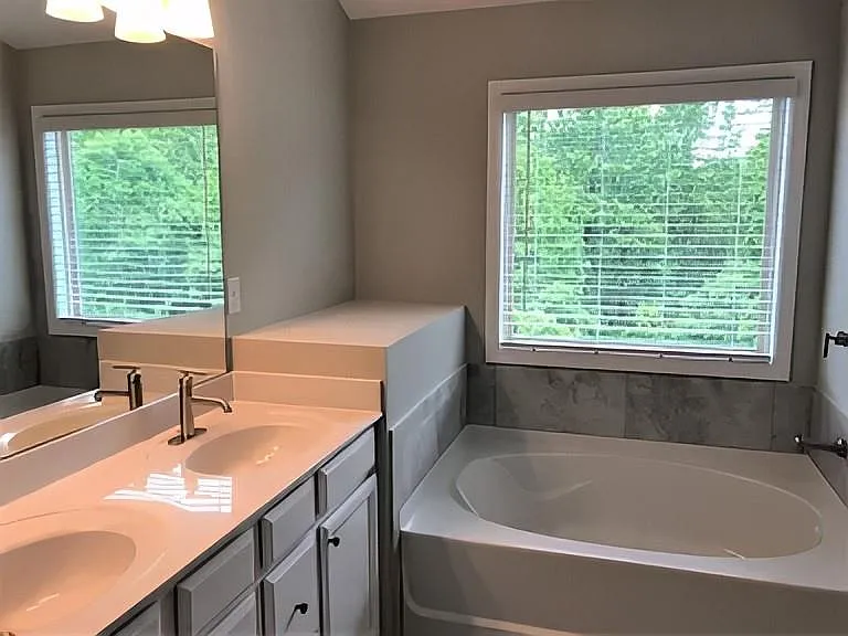 1327 Elderwood Way — Photo 16