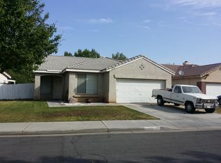 1733 Holguin St, Lancaster, CA 93534
