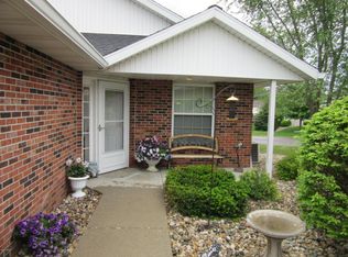 1589 Hickory Trace Dr, Stevensville, MI 49127