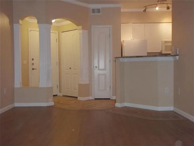 1701 E Colter St #222 — Photo 6