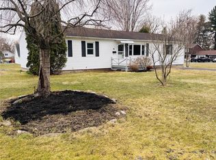 98 Norris Dr, Waterloo, NY 13165