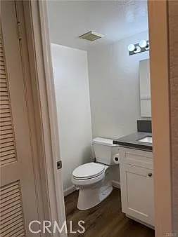 99 Oxford — Photo 11