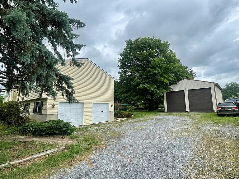283 Leib Rd — Photo 2