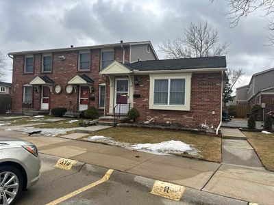 19810 N Great Oaks Cir, Clinton Township, MI, 48036
