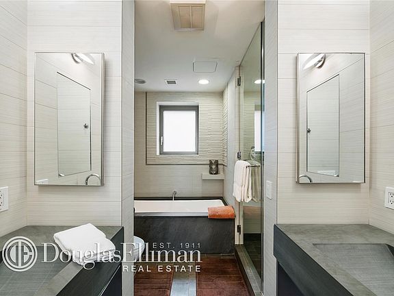 5th image of 240 Park Ave S APT 6C