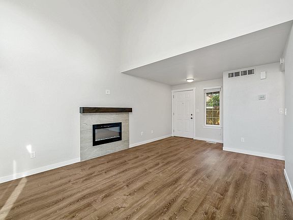 5th image of 8206 47th Ave NE #B