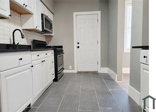 4 bed, 1321 sqft, $2,200 — Photo 4