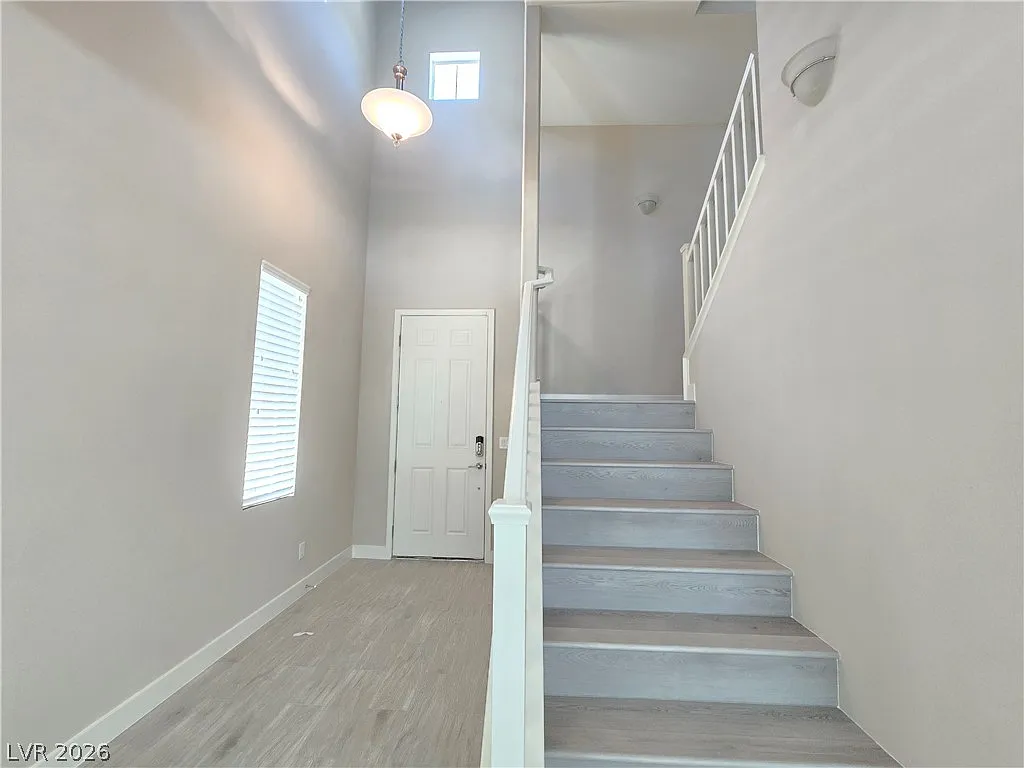 4 bed, 3.0 bath, 2615 sqft, $2,920 — Photo 4