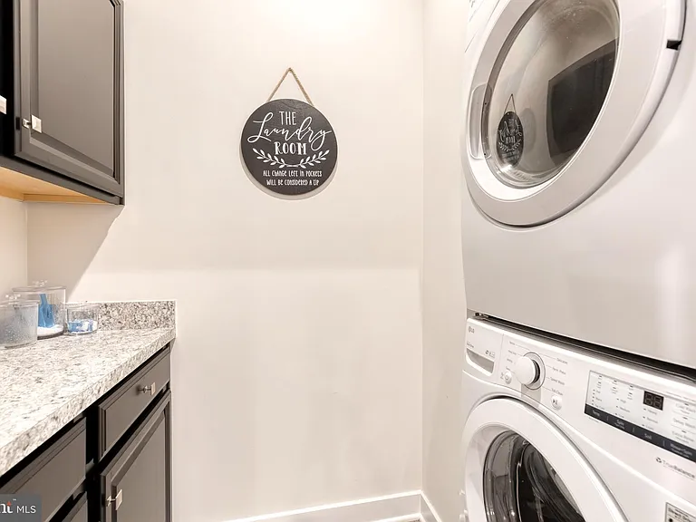 10141 Fauberg St — Photo 33