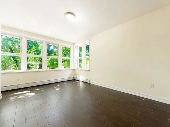 1113 Hancock St #3, Brooklyn, NY 11221