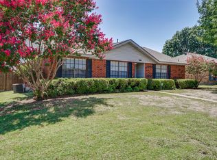 2220 Leta Way, Mesquite, TX 75150