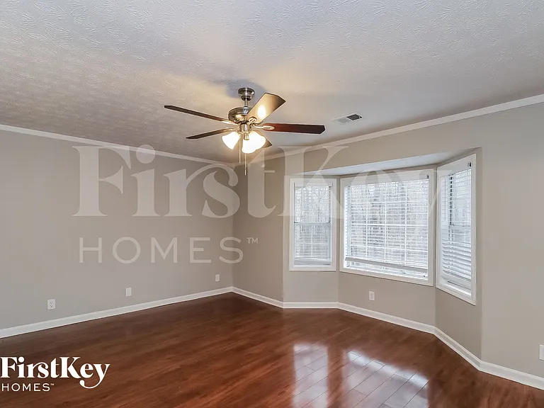 2570 Paul Thomas Dr — Photo 9