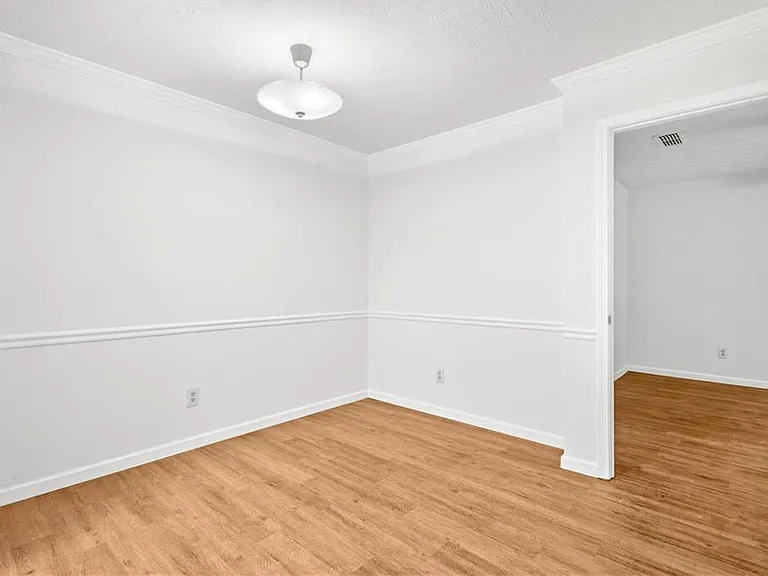 901 Gettysburg Pl — Photo 12
