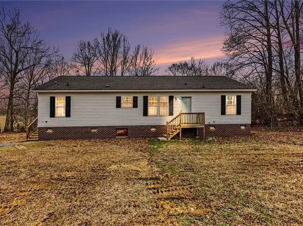 6670 Bonlee Bennett Rd, Bear Creek, NC 27207