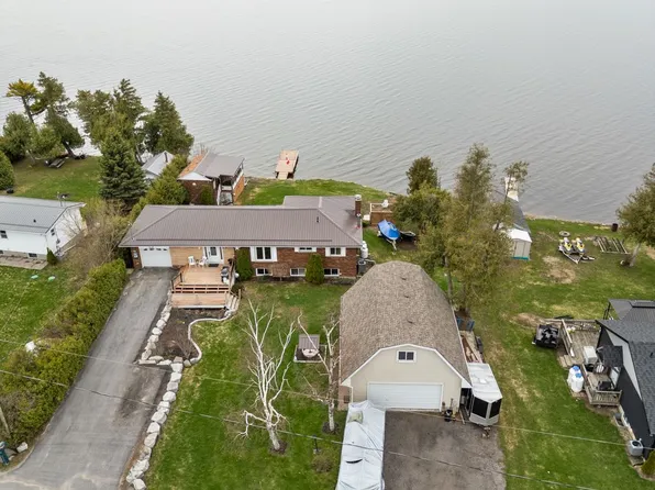 106 Starr Blvd, Kawartha Lakes, ON K0M 2C0