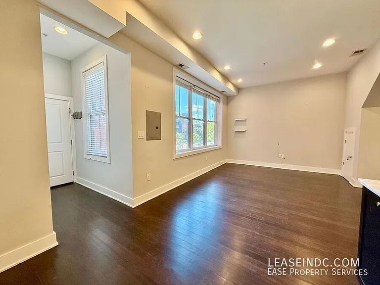 907 N St NW #B1 — Photo 3