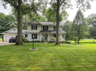 665 W Hickory Point Rd, Forsyth, IL 62535