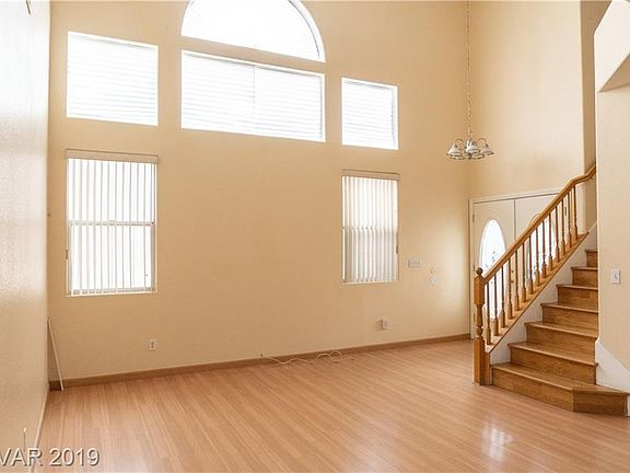 5th image of 9561 Sunshade Ct