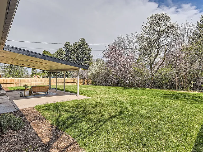 3576 S Holly St — Photo 19