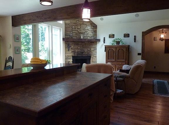 Kitchen View Breakfast Bar