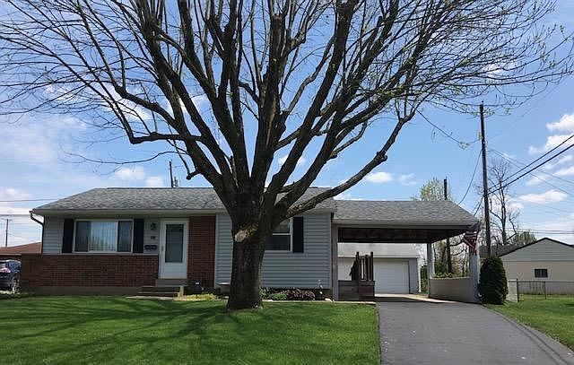 1st image of 561 Crescent Dr